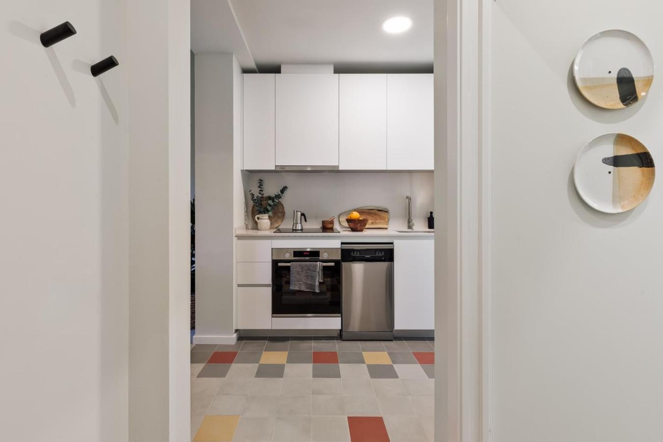 Lejlighed Nal - 2 Bedrooms, Office And Balcony In Eixample Dreta Barcelona