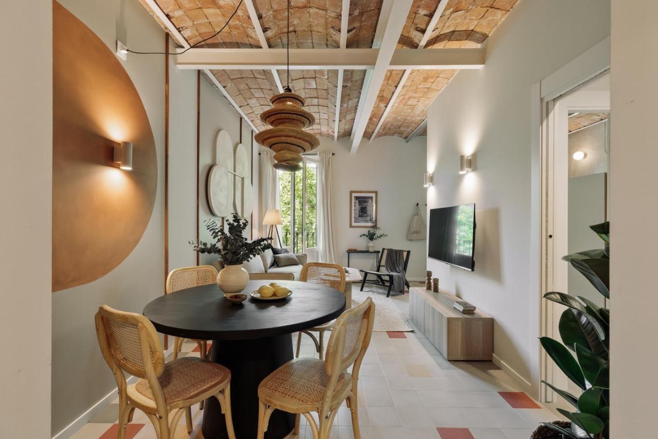 Lejlighed Nal - 2 Bedrooms, Office And Balcony In Eixample Dreta