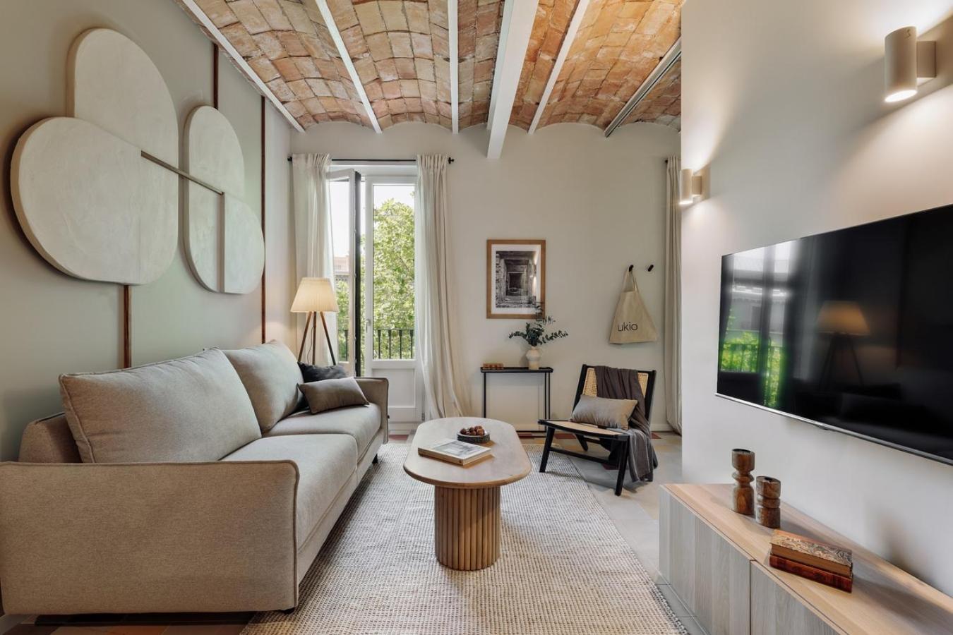 Lejlighed Nal - 2 Bedrooms, Office And Balcony In Eixample Dreta *