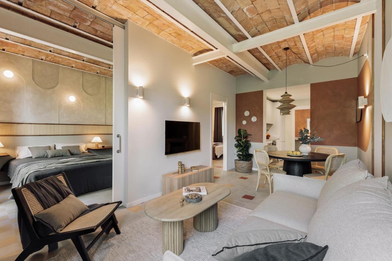 Nal - 2 Bedrooms, Office And Balcony In Eixample Dreta Lejlighed Barcelona