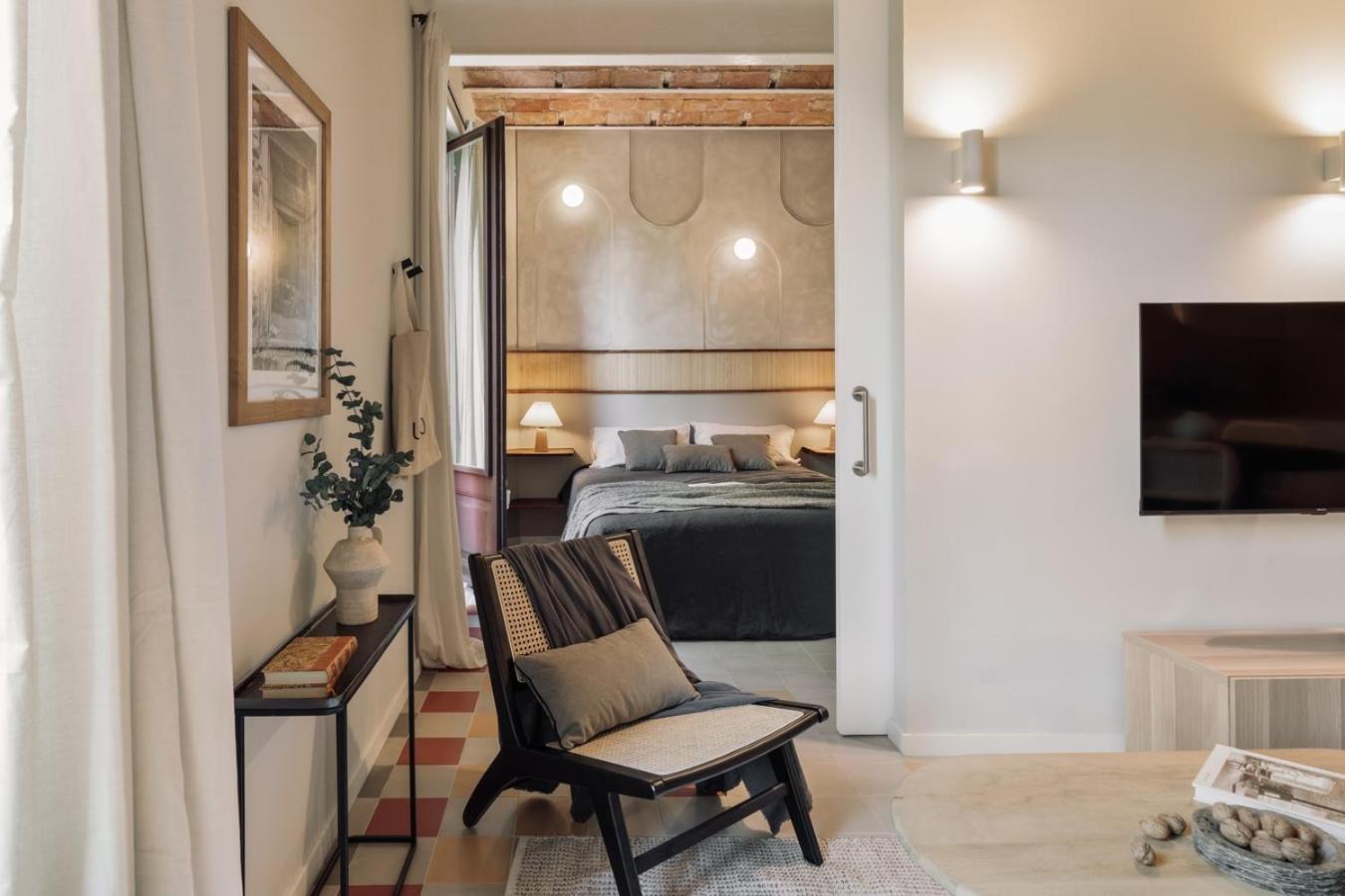 Nal - 2 Bedrooms, Office And Balcony In Eixample Dreta Lejlighed